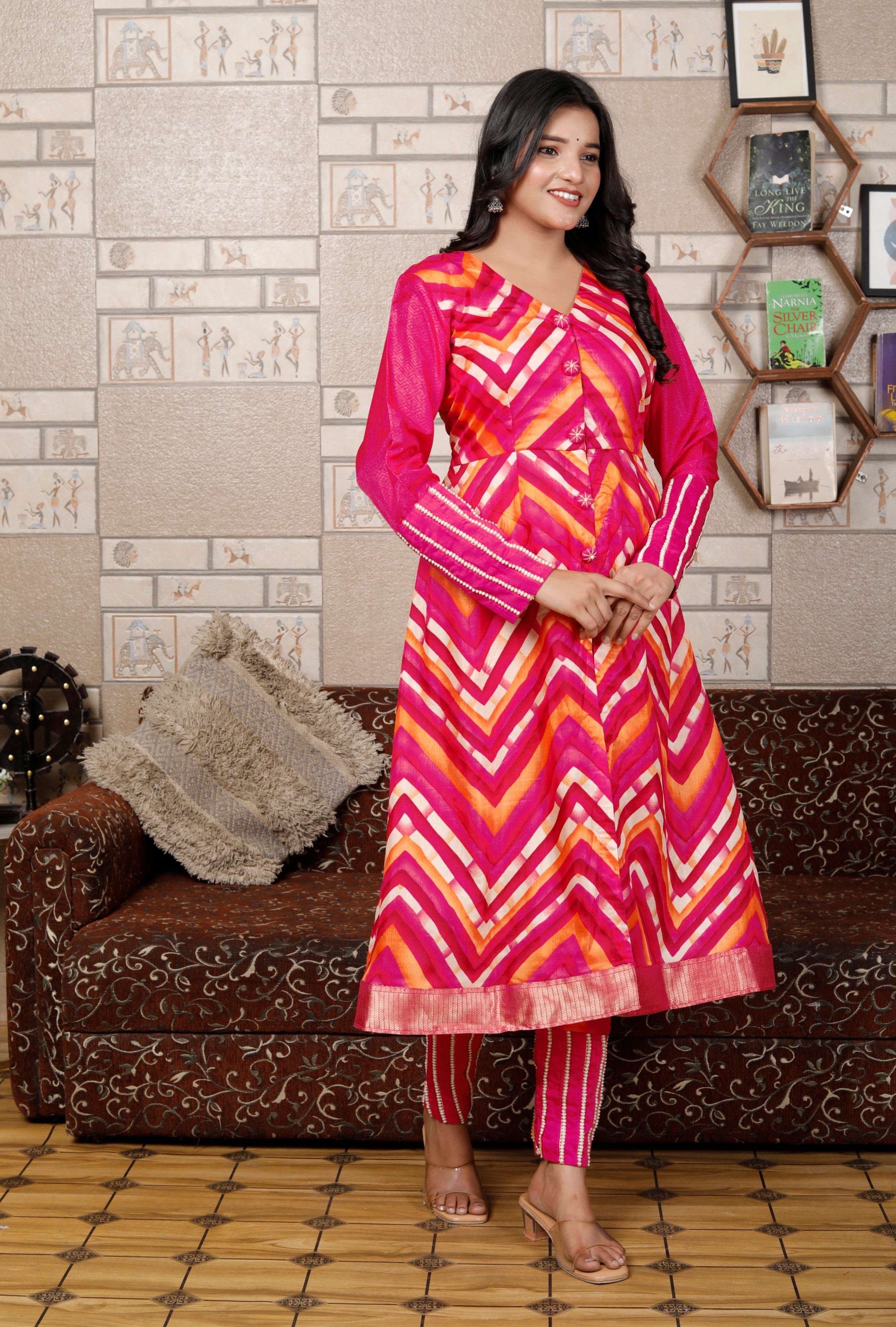 Pink Silk Laheriya Pearl Border